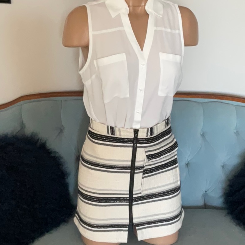Tweed mini skirt